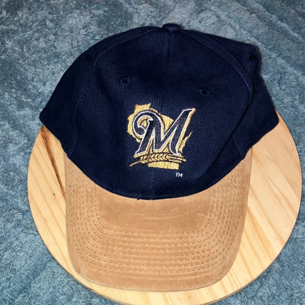 Milwaukee Brewers Navy and Tan Baseball Cap One Size
